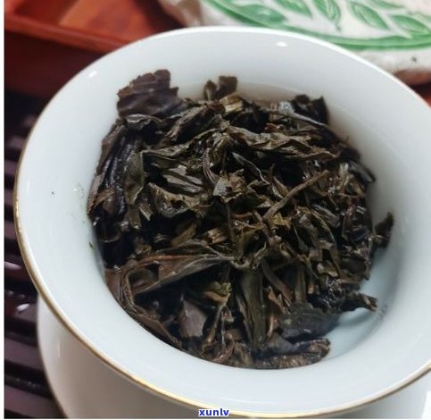 普洱茶生茶有黑点-普洱茶生茶有黑点正常吗