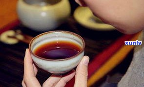 普洱熟茶醒茶方法与时间：如何正确唤醒沉睡的茶叶？