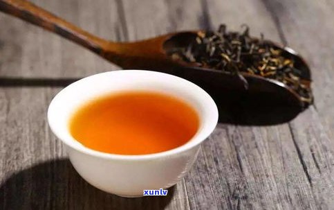 普洱茶干茶：看产地还是生产？了解其特点与日期选择