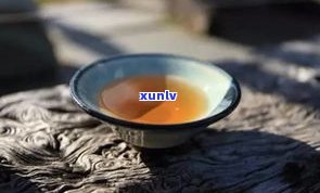 普洱茶饼：生茶与熟茶哪个更好？口感、保存等方面的比较