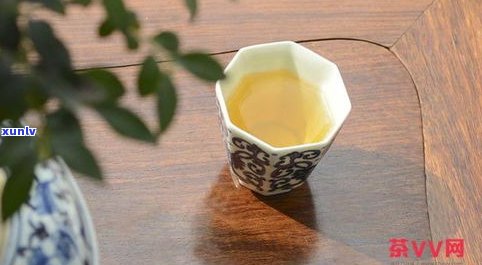 普洱茶春夏秋冬茶的区别：口感与特点全解析