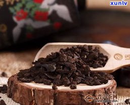 茶化石糯香：普洱茶中的独特风味及其形成过程