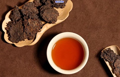 普洱茶饼12年：价值、可饮用性与年份的关系