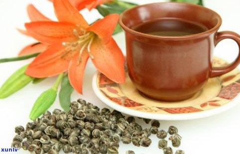 辣木叶茶与普洱茶的口感、健康效果比较，哪个更好？能否混搭饮用？