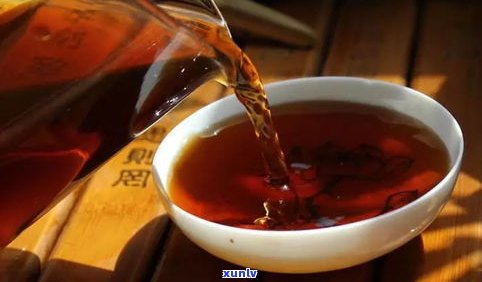 普洱老茶头什么口感？探讨其独特的醇厚与甘甜