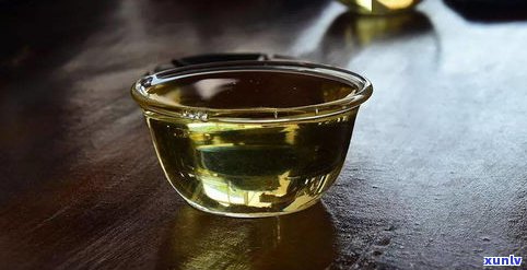 普洱茶开茶饼全过程：从渣子到完美享用的步骤