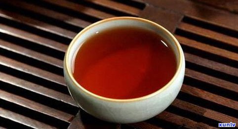 普洱茶砖与散茶：口感、便携性及存储比较