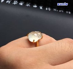 玉石戒指款式大全：男女款、图片全览