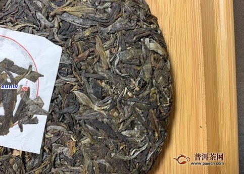 普洱茶生茶拉丝图片高清欣赏：揭秘叶子梗拉丝现象