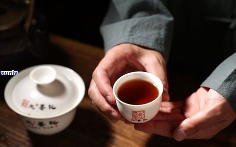 普洱茶白点点：有无影响，能否饮用？