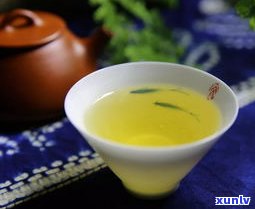 普洱茶蒸锅开饼茶详细教程：从开饼到蒸熟全过程视频展示