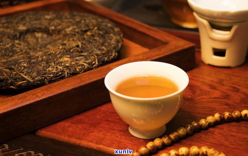 老普洱茶的好处：探索其作用、功效与可能的风险