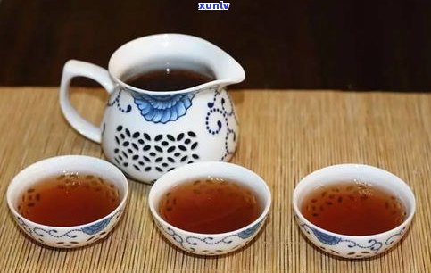 煮普洱茶：冷水下茶还是开水？哪个更好？