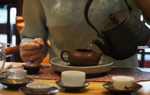 普洱茶烤茶：详解其好处、做法与饮用方法，一文掌握