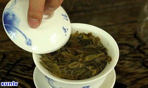 探秘景迈古树普洱茶：熟茶口感与特点解析，生茶口感差异及价格一览