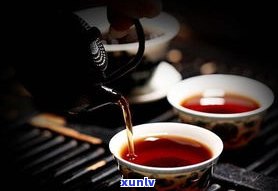 普洱茶干仓茶的气味特征是什么？详解其描述与含义