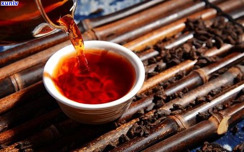 普洱茶饼开茶视频教程：详解步骤与技巧