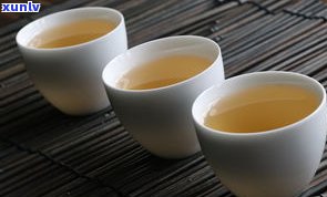 普洱茶泡出絮状物：正常现象还是疑问？图片解析与饮用建议