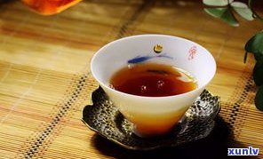 保温杯泡普洱茶的更佳比例：茶叶与水的克数是多少？