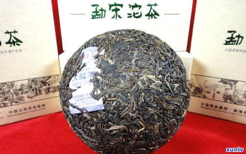 2005年孔雀班章茶王：原生态、高品质的普洱茶典范
