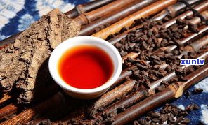 李美英的普洱茶老茶人：50年纪念茶与普洱之路