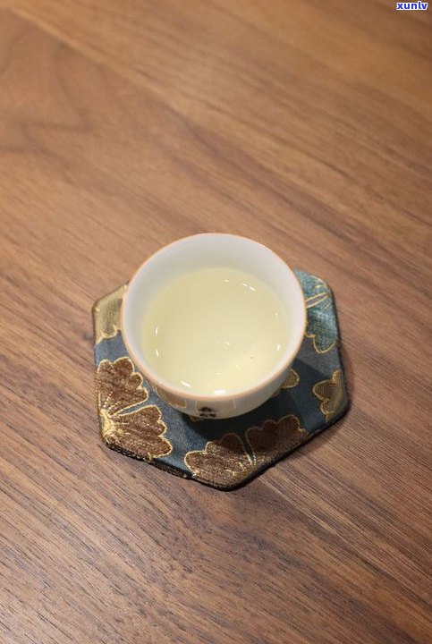 发霉普洱茶要丢吗-发霉的普洱茶