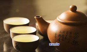 普洱茶为什么要用茶壶？详解其原因及使用 *** 