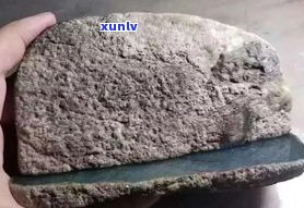 玉石原石鳞片状与颗粒状的差异：哪一种更好看？