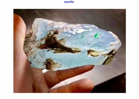 玉石原石皮的形成、特点与种类：探索原皮之美