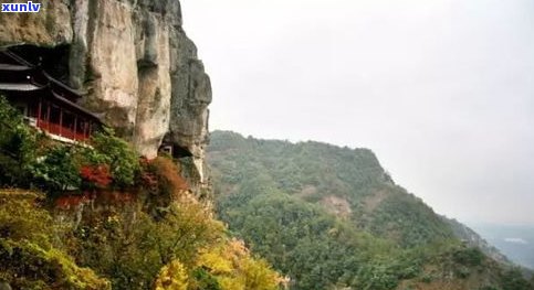 普洱天门山：揭秘其所属山头及著名景点，品尝特色普洱生茶