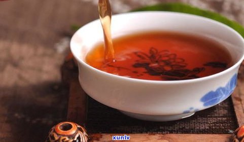 普洱茶有草味：正常吗？原因是什么？还能喝吗？解析熟茶草味