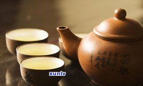 普洱可以放在茶壶里过夜吗？影响口感与安全的因素解析