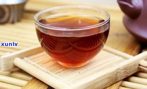 普洱茶月光白：生茶还是熟茶？探讨其品种与特点