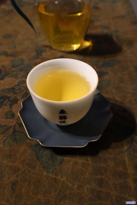 普洱茶饼：红茶、绿茶还是白茶？为何有争议？