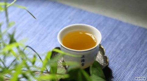 云南普洱茶饼：熟茶还是生茶？区别与选择指南