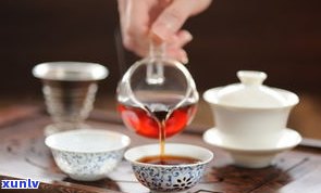 公道杯里的普洱茶重新烧开还能喝吗？有无害风险？视频解析与建议