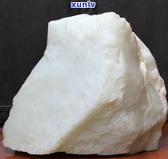 玉石中最硬的石质是什么？探讨硬度高的玉石材质