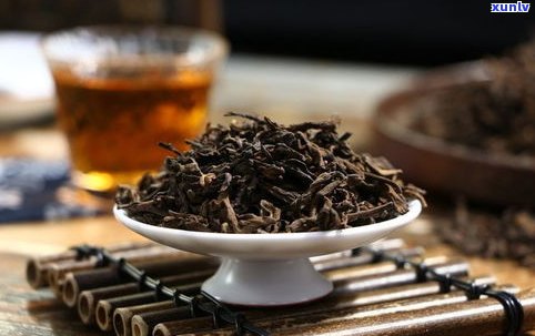 探究爱普洱茶人的茶语：种类、特点与热爱之情